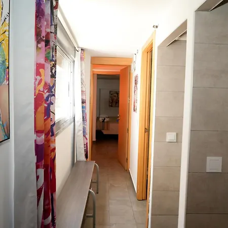 New Art - Juvenil Hostel Palma de Mallorca