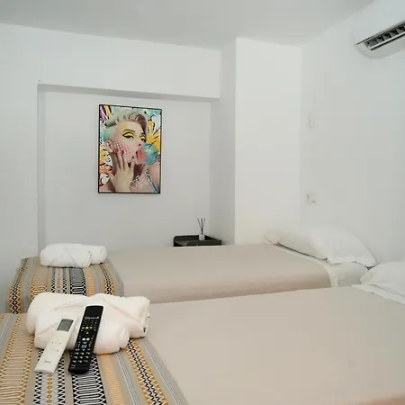 阿尔贝古约维尼尔新艺术旅舍 * 帕爾馬